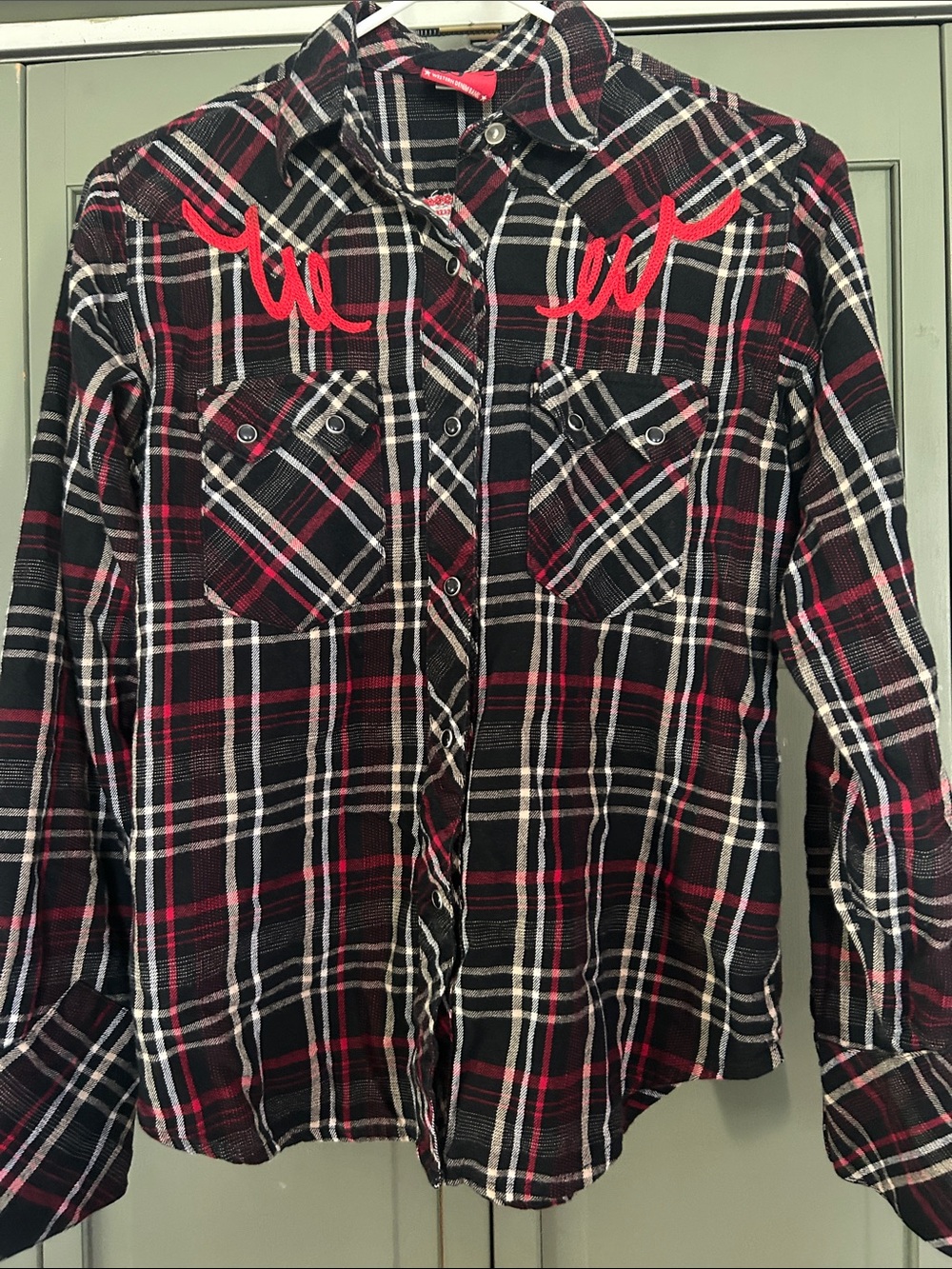 Women's rodeo Button-Down Shirt with Contrast Stitching